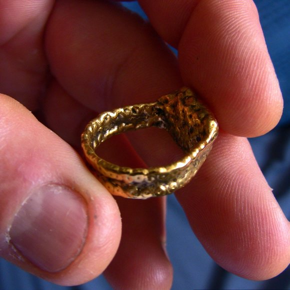 Conch Pearl ring in 24K pure gold - Picture 3 of 12